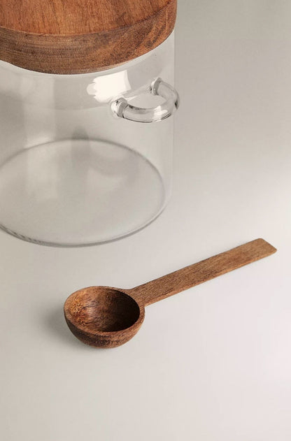 Glazen voorraadpot met acacia houten deksel en lepel